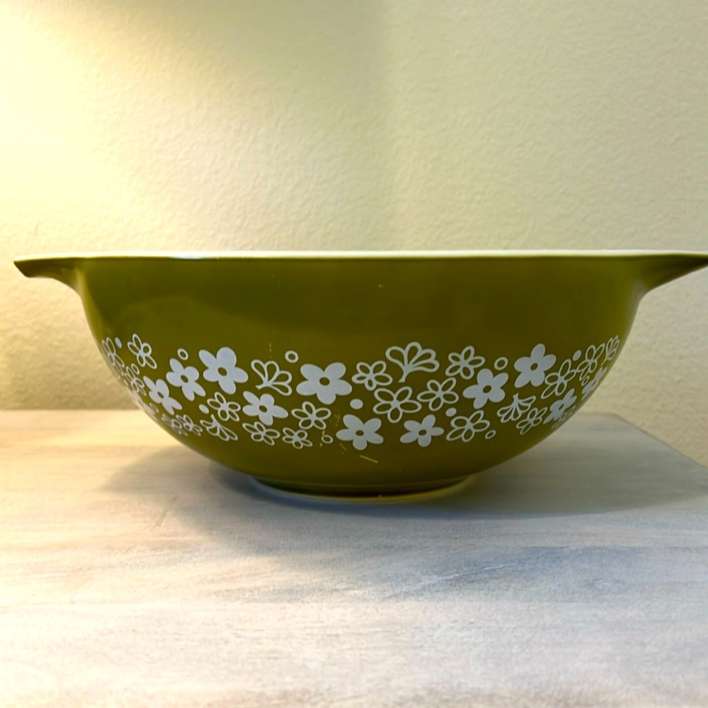 Pyrex 444 Spring Blossom mixing bowl